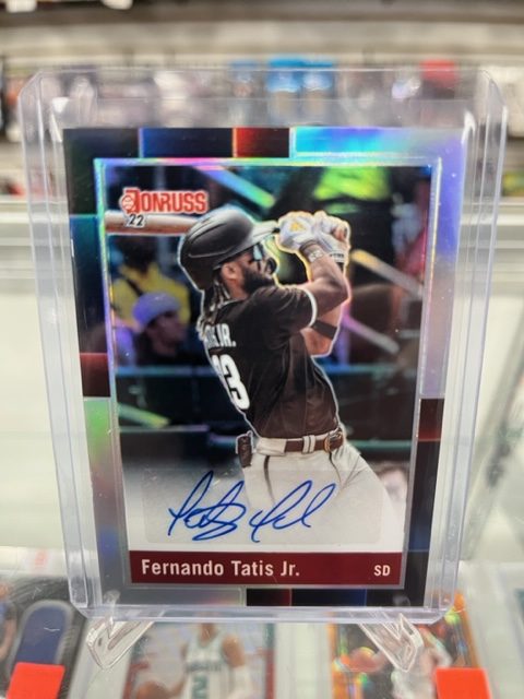 2022 DONRUSS OPTIC RETRO 88 SIGNATURES HOLO 47 FERNANDO TATIS JR