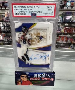 2019 IMMACULATE COLLECTION IMMACULATE SHADOWBOX SIGNATURES #9 LAMAR JACKSON /25 PSA 9